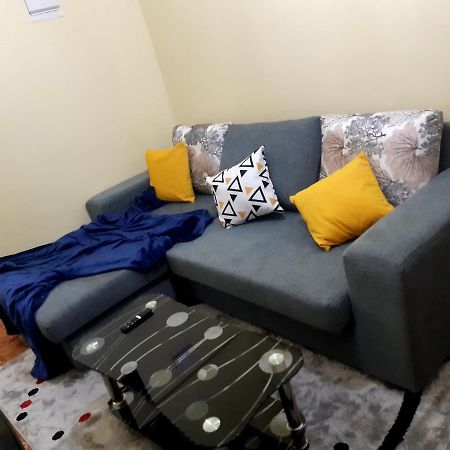 Rubi Apartment Найваша Екстер'єр фото